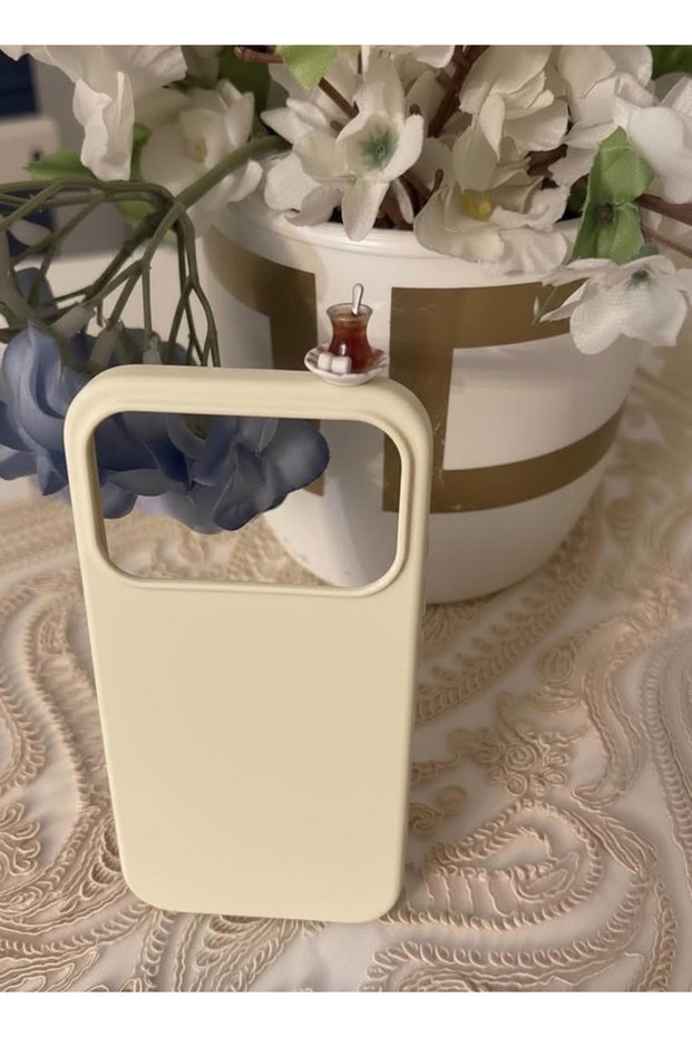 iPhone 17Pro Candy Tea Figured Silicone Case (You Can Ask Questions for Different Models)