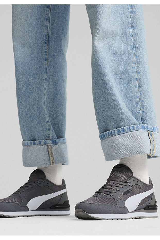 ST Runner v4 Mesh Sneakers - 2