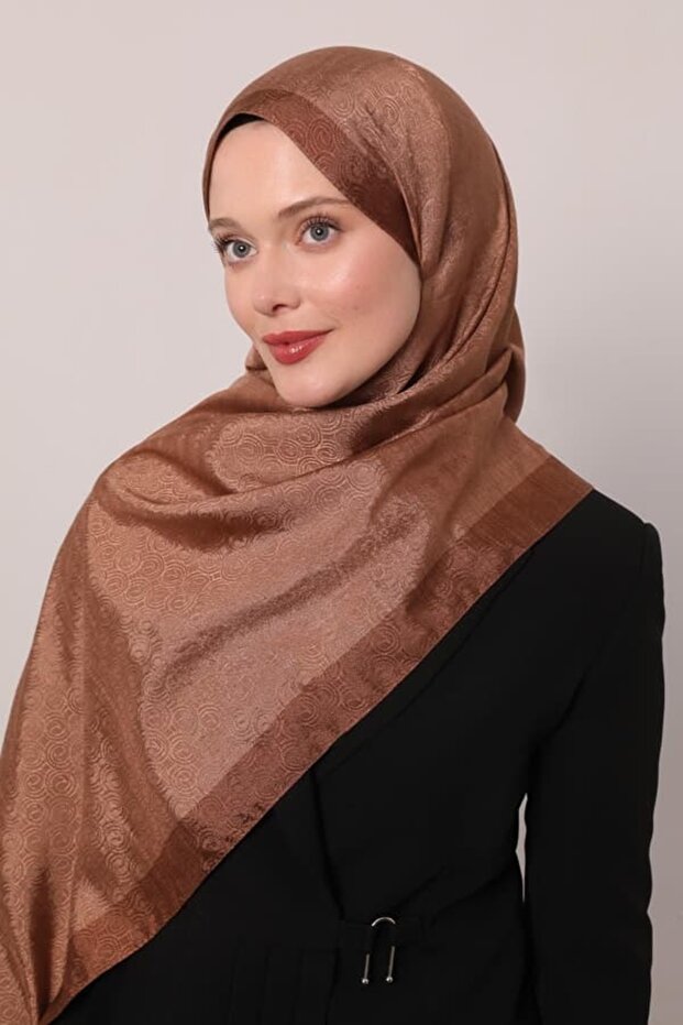 شال مونوجرام بنمط حلقة - 2