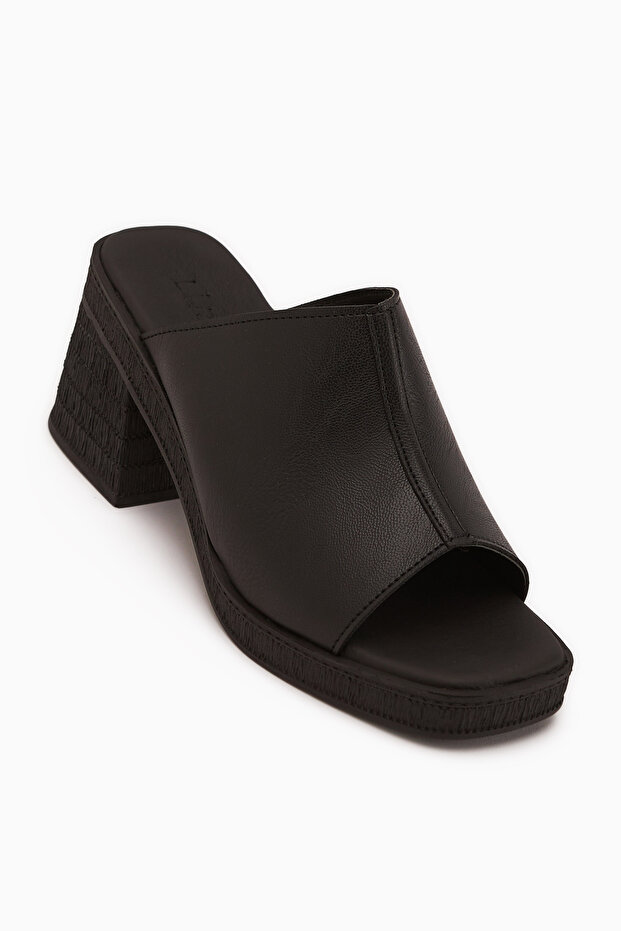 Fanny Black Heeled Women's Slippers