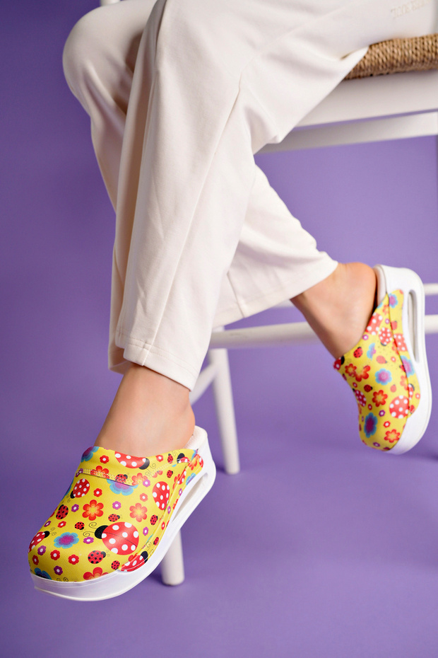 Patterned Leather Sabo Slippers Orthopedic Hospital Doctor Nurse Chef Slippers