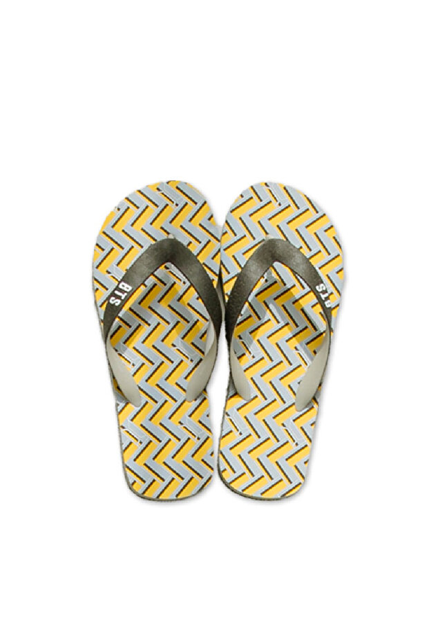 BTS Idol Basic Flip Flops (Yellow-25cm) - 1