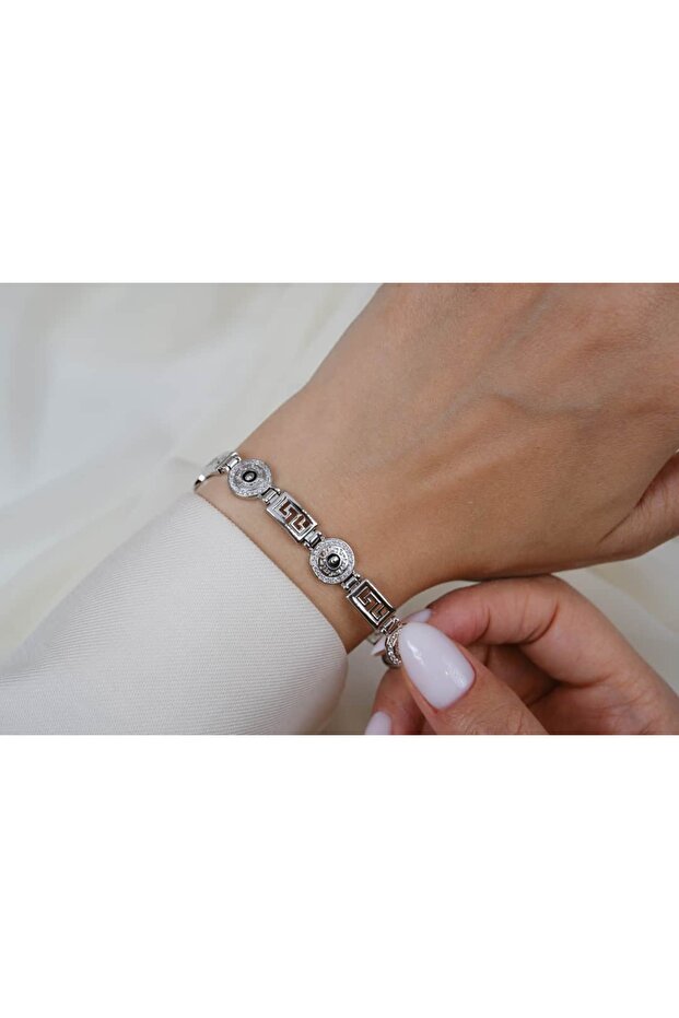 Blk299 Grek Patterned Medallion Detail Chain Bracelet Silver (17 cm + 2 cm Extension)