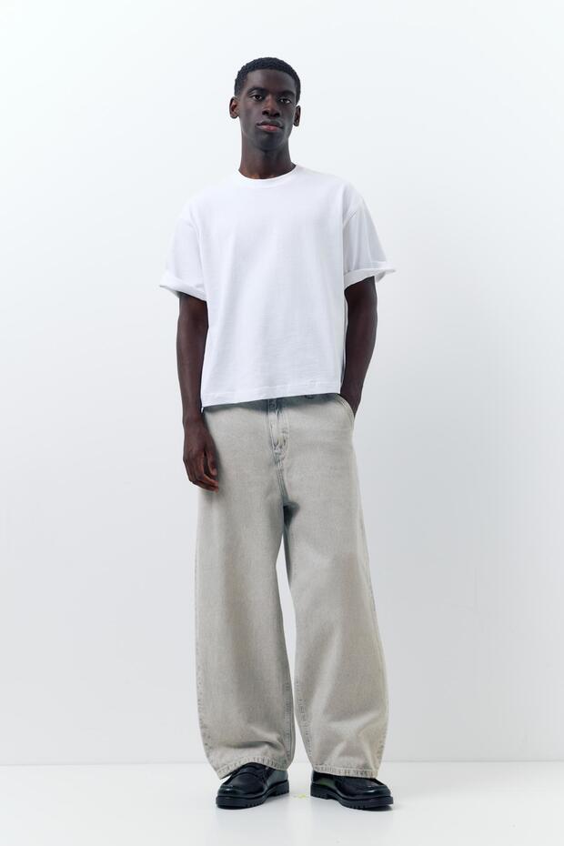 İşlemeli Skater Jean