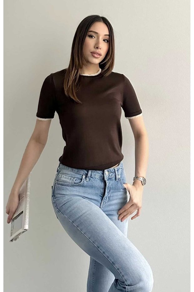 Lace Detail Short Sleeve Viscose Knitwear Blouse