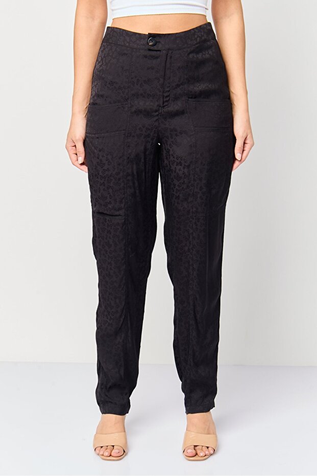 Women Regular Fit Solid Tapered Leg Pants, Black