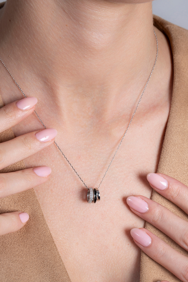 Women's Interlocking Ring Model Multiple Necklace - 2