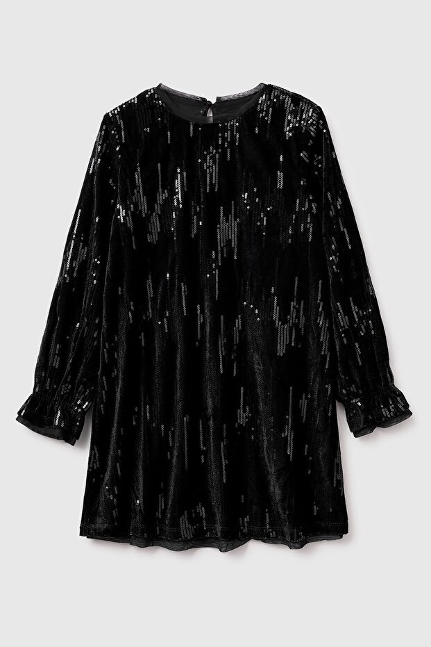 Black Sequined Flared Cut Dress with Button Detail on the Back Model Code: 4Ozgcv03P100