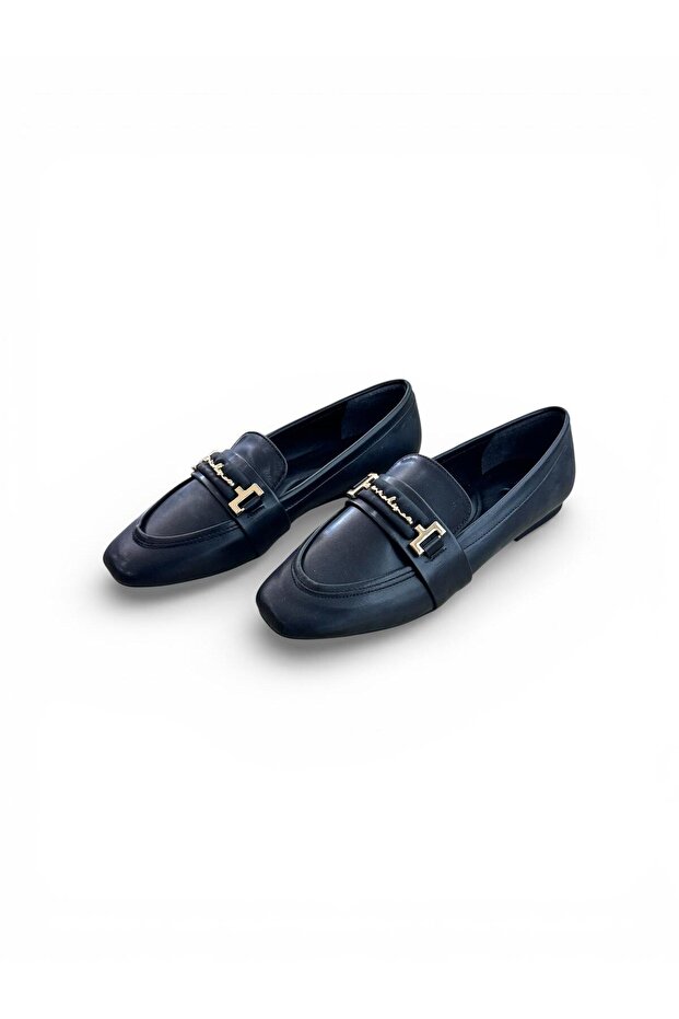 Women's Casual Shoes