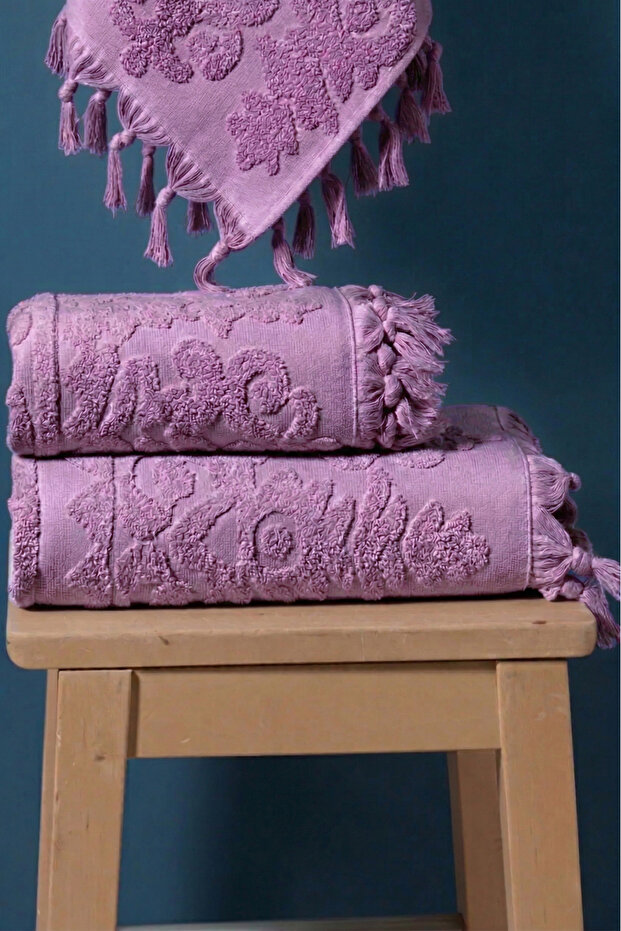 100% Cotton 2-Piece Luxurious, Jacquard, Dowry Bath Towel Set (1 Piece 50X90, 1 Piece 100X150)