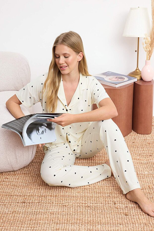 Trendyolmilla  Ekru Kalpli Örme Pijama Takımı THMSS24PT00286 - Görsel 3