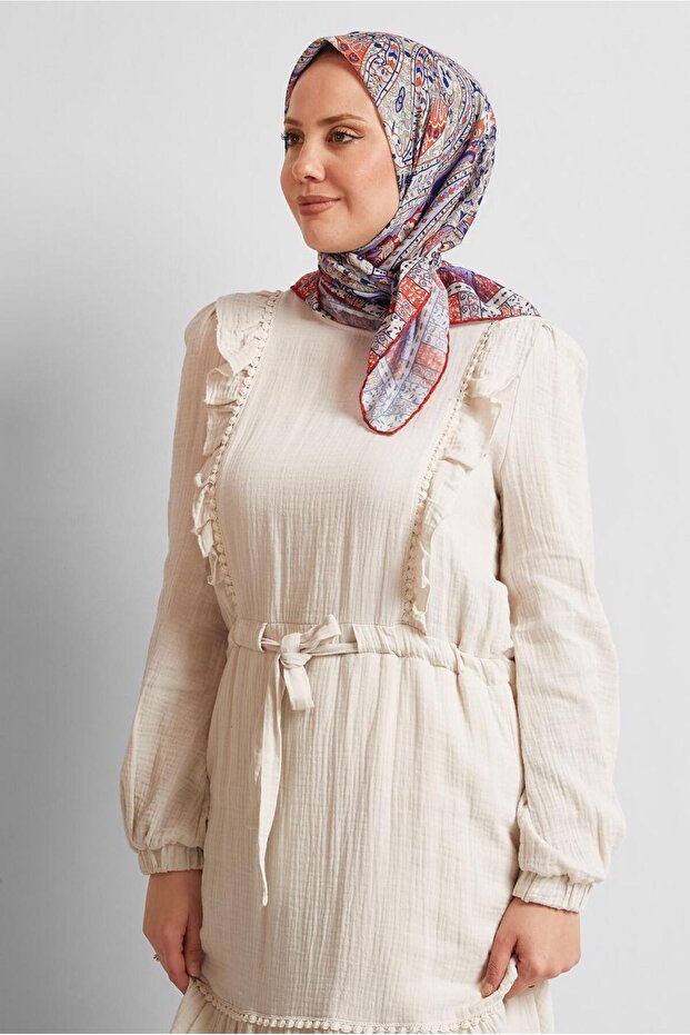 وشاح منقوش 8538