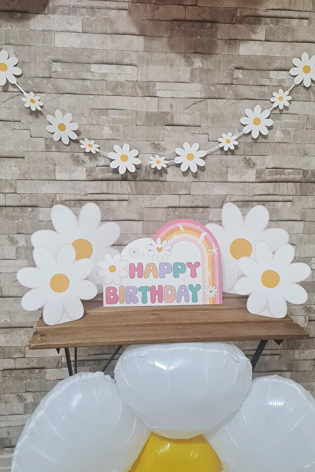 مجموعة لوحة عيد الميلاد الدائمة من باباتيا كونسيبت على الطاولة