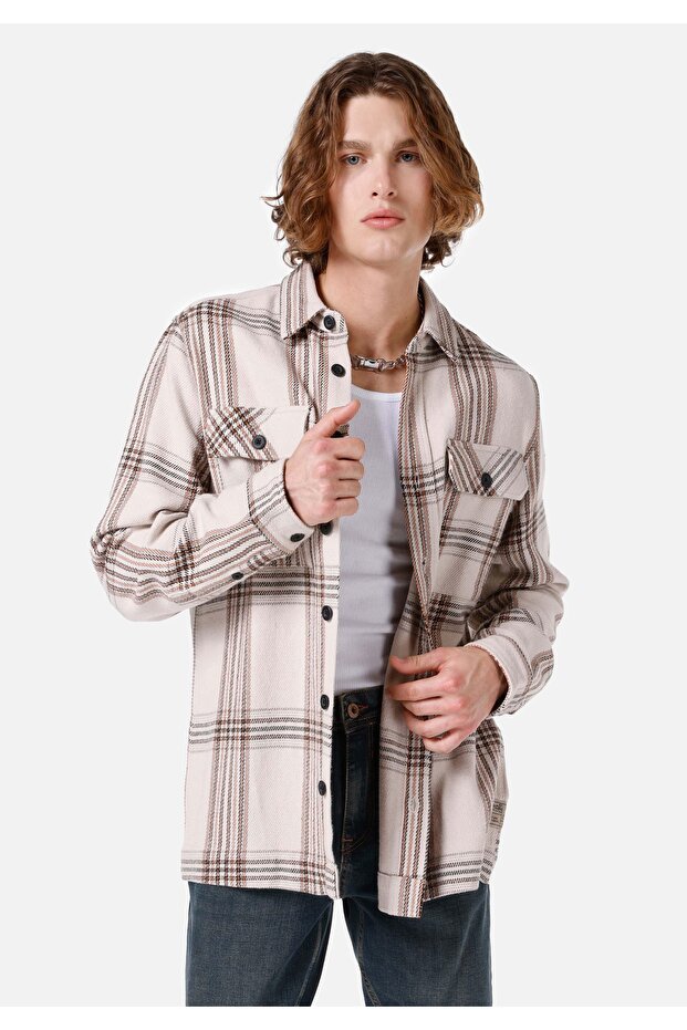 Men's Long Sleeve Shirt with Collar Pockets in Beige with Regular Fit Cl 1066796