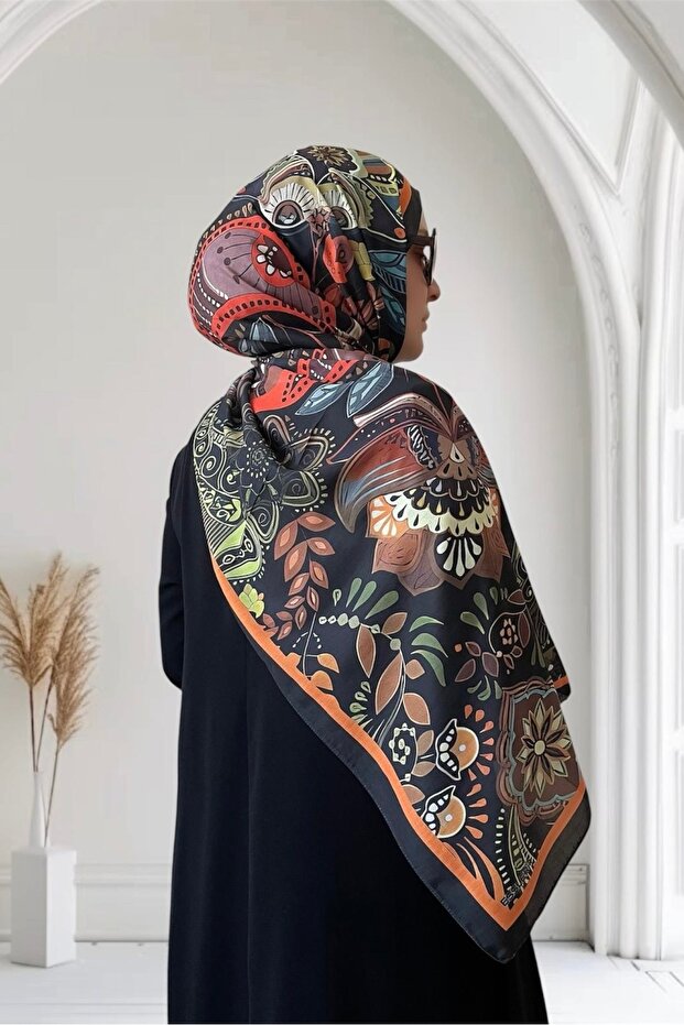 Retro Pattern Black Soft Shawl - 2