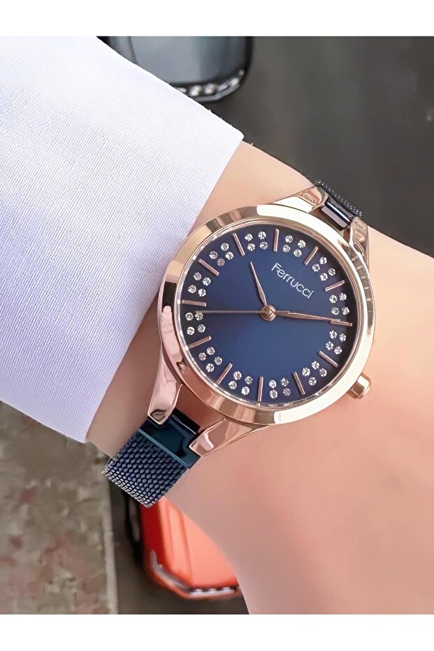 Wicker Women's Wristwatch