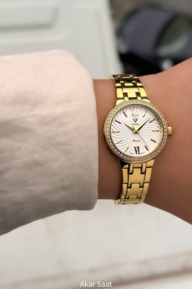 F2701 Women's Wristwatch with Steel Strap