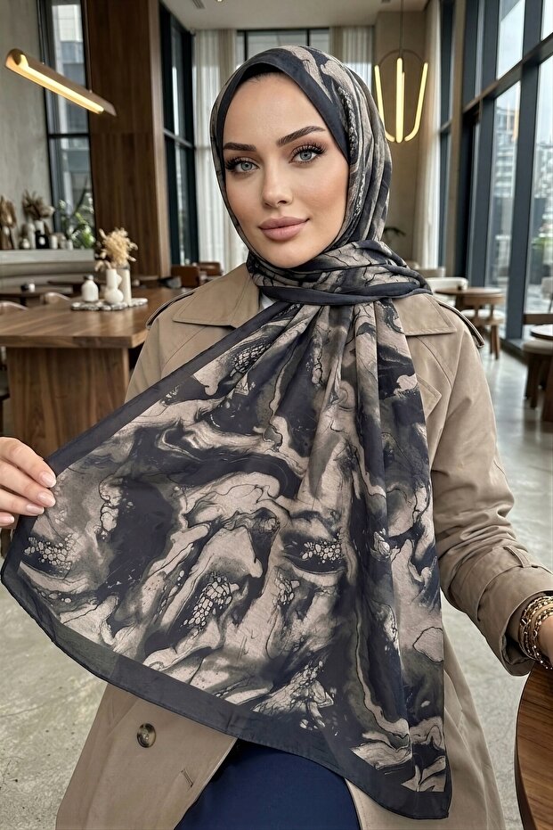 Black İpekhan Seren Shawl