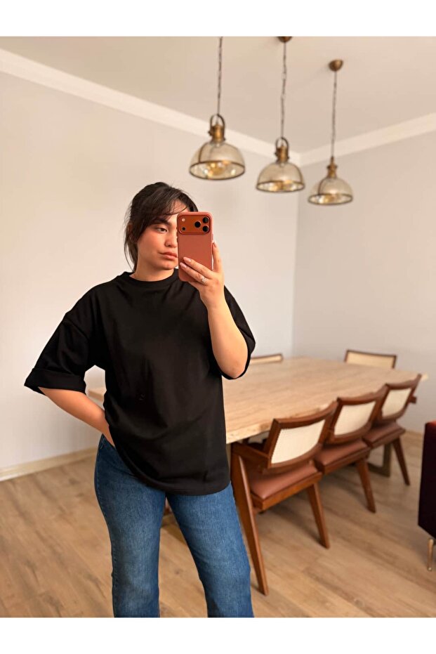 Basic T-Shirt - 2