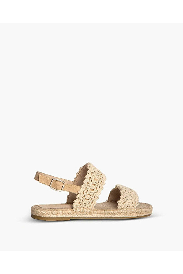 CROCHET FLAT SANDALS