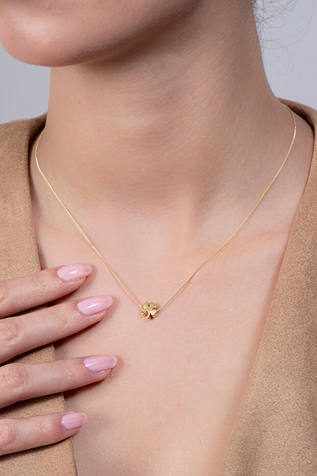 Elika Silver Minimal Yonca Model ans Kolye Gold Kaplama Fiyat elika-silver-minimal-yonca-model-ans-kolye-gold-kaplama-fiyat