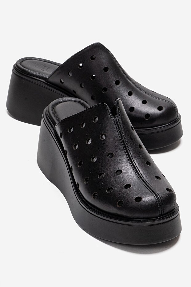 Nives Black Genuine Leather Perforated Women's Wedge Heeled Slippers