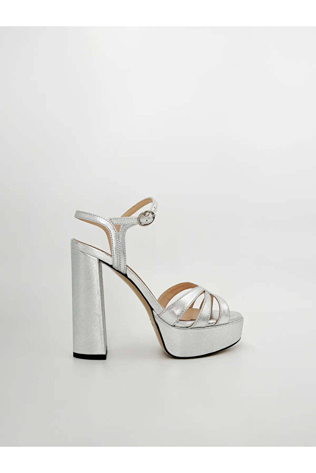 LAMINATED LEATHER PLATFORM SANDAL