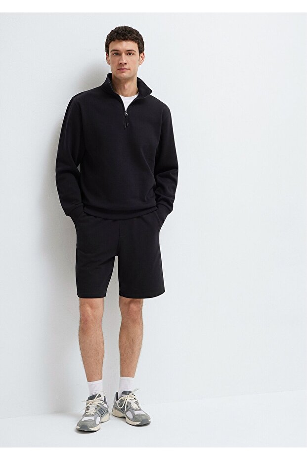 New Season Black Basic Shorts