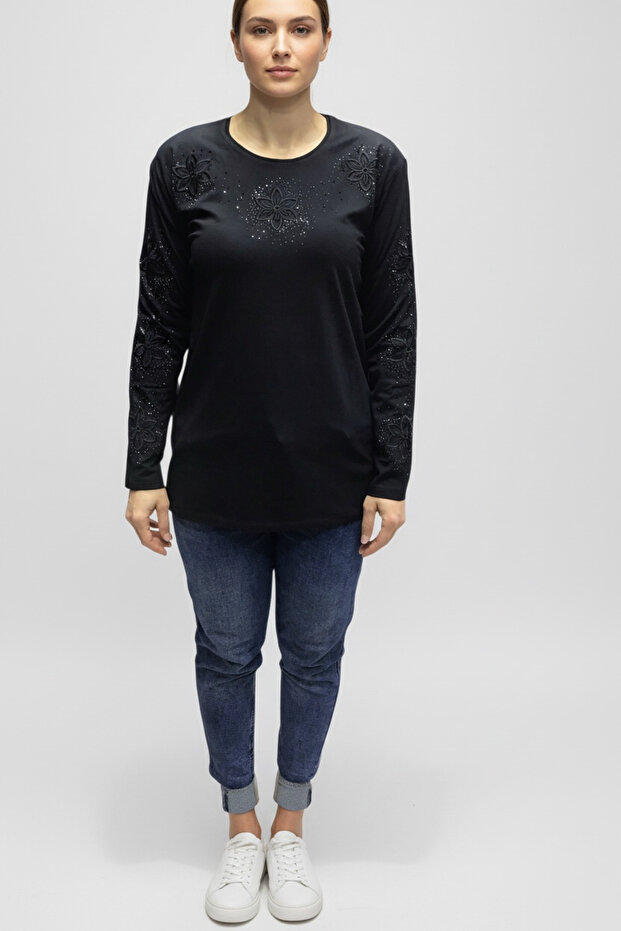 Women's Lycra Blouse with Collar and Sleeve Embroidery