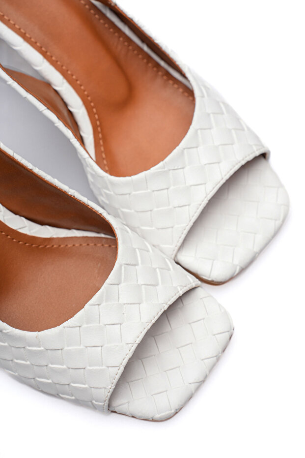 Women's White Knitted Patterned Buckle Thick Heeled Sandals Special Design Heel Stylish Office & Daily Shoes