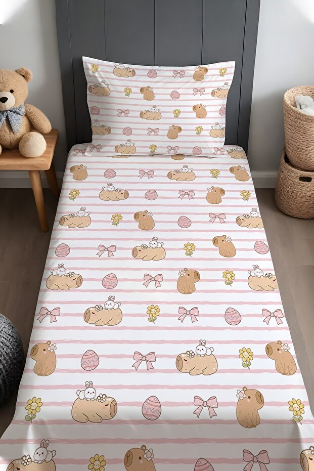 Rabbit and Capybara Patterned Bedspread and Pillowcase