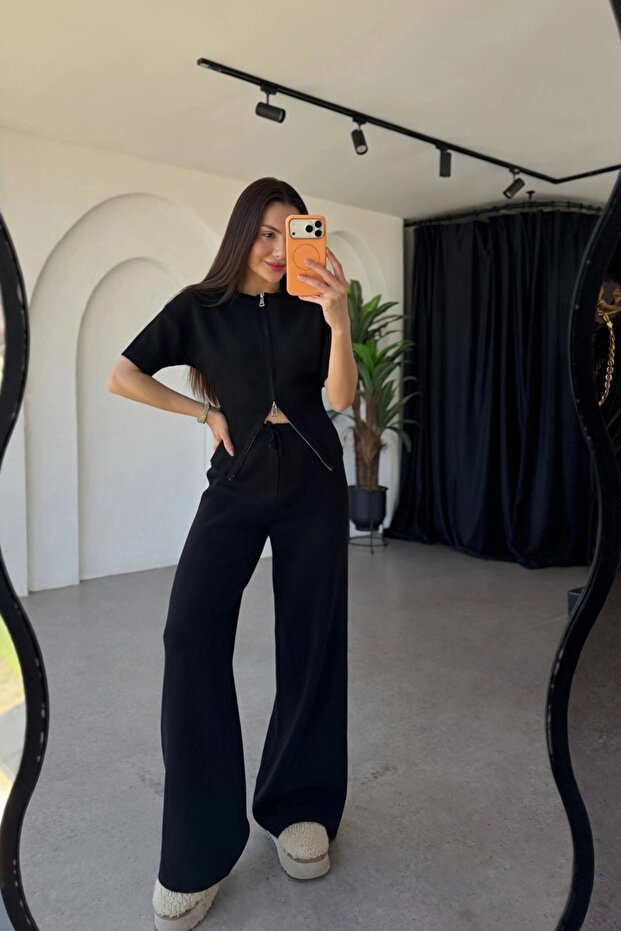 Women's Black Half-Zip Crop Top Wide Leg Pants Two-Piece Set