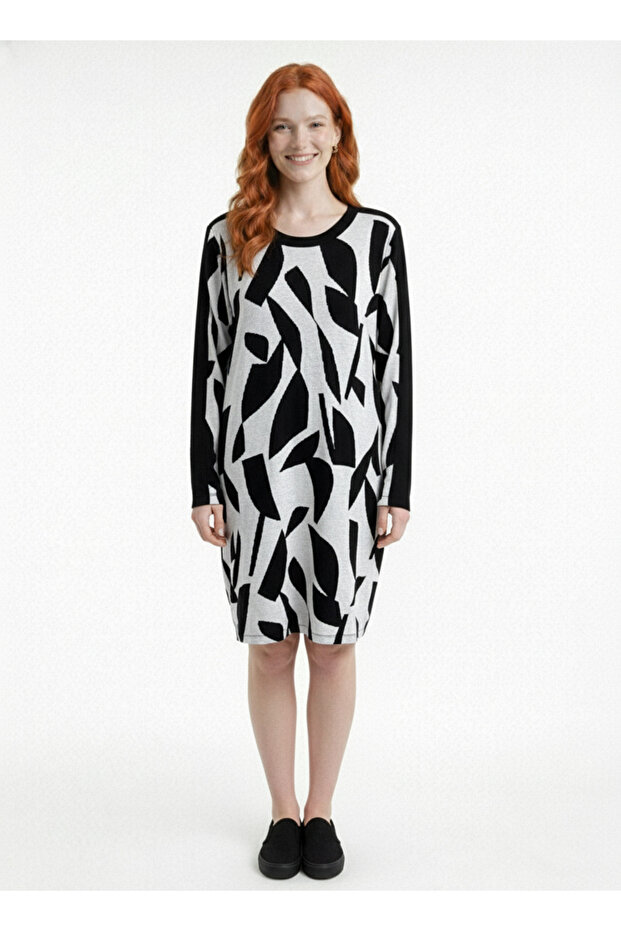 Women's Black and White Patterned Knitwear Dress