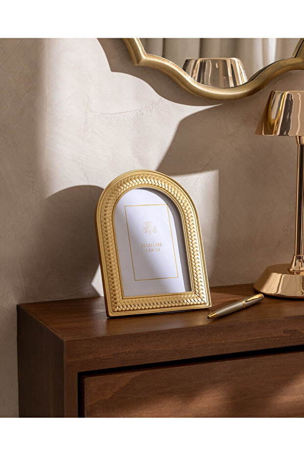 Petit Frame - Gold - Small Size - 2