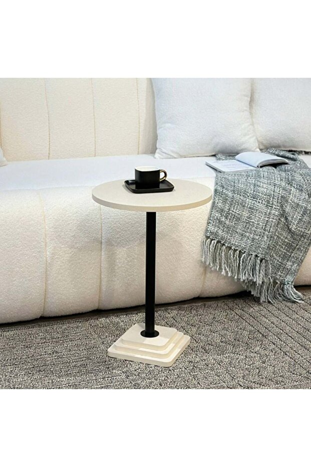 Single round serving table with wooden top