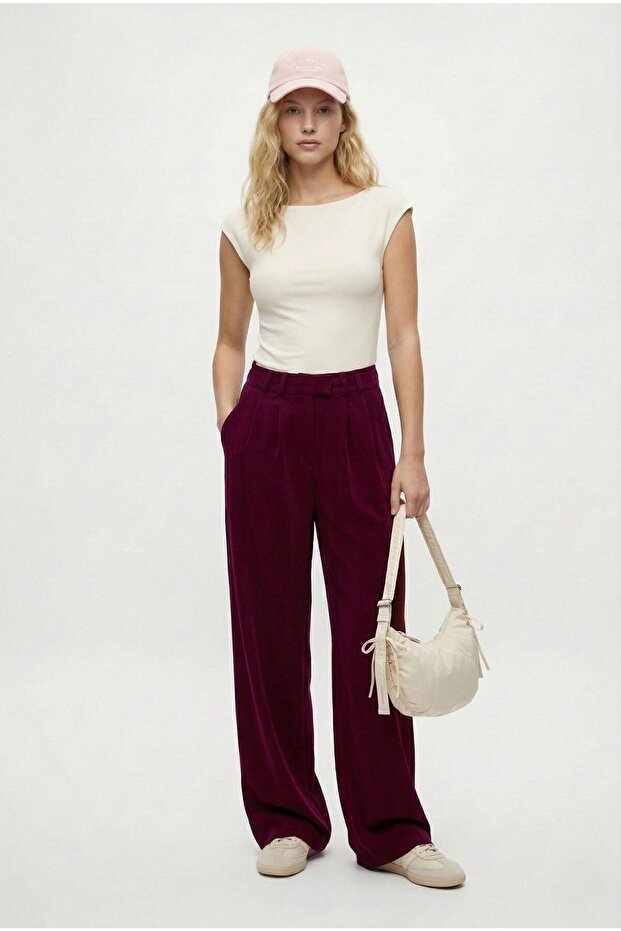 Women's New Flow Burgundy Fabric Trousers with Hook Closure Pockets