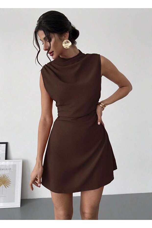 Rochie mini cu guler înalt - 2
