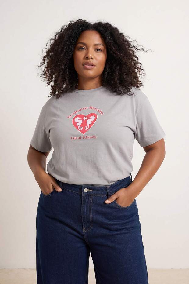 Gray Heart Printed Oversize Fit Plus Size T-Shirt Tbbss26Bf00033