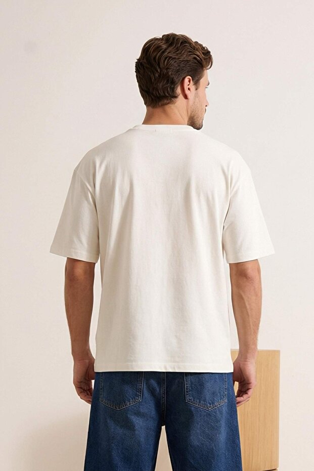 Ekru Oversize/Geniş Kesim Nakışlı %100 Pamuk T-shirt TMNSS26TS00024 - 3
