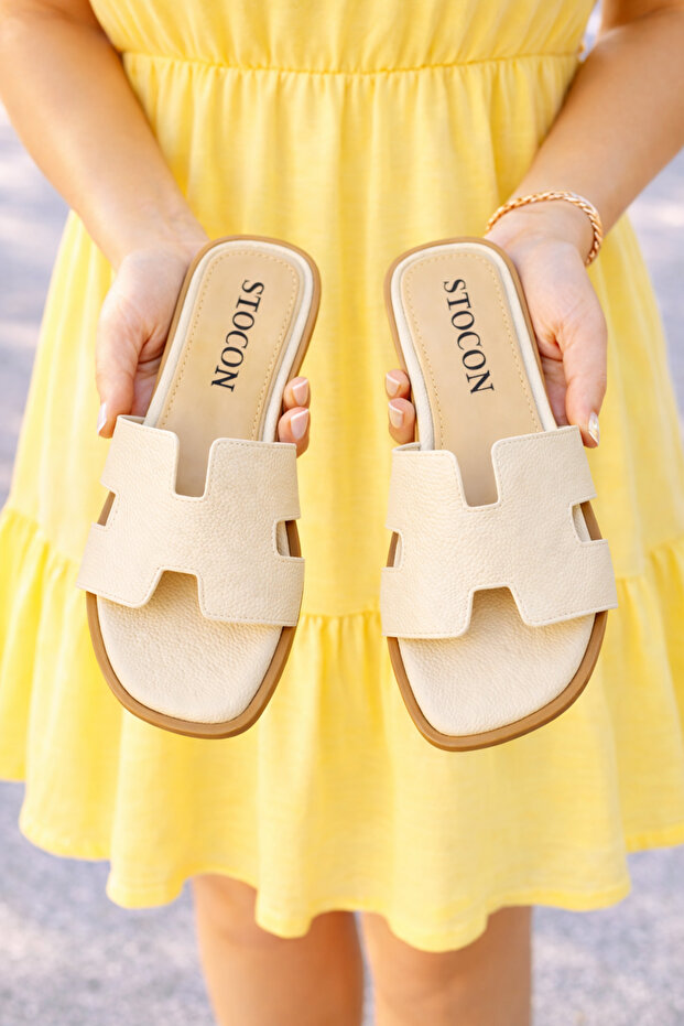 Women's Slippers with Light Soles for Outdoor and Home Use, Comfortable Dowry Slippers Stc1291