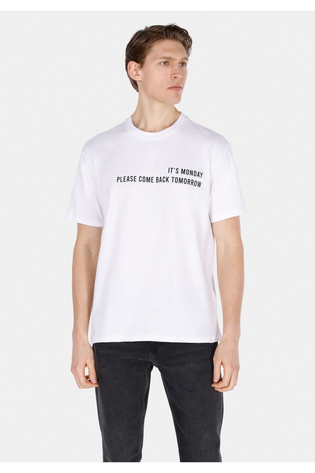 Comfort Fit Round Neck Plain Men's White Short Sleeve T-Shirt