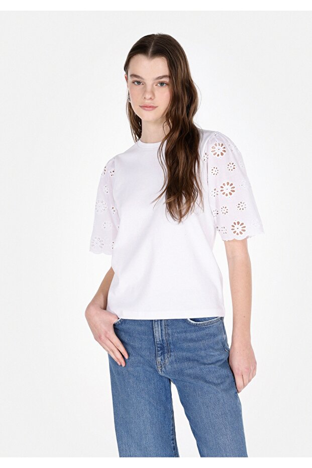 Regular Fit Women's White Short Sleeve T-Shirt