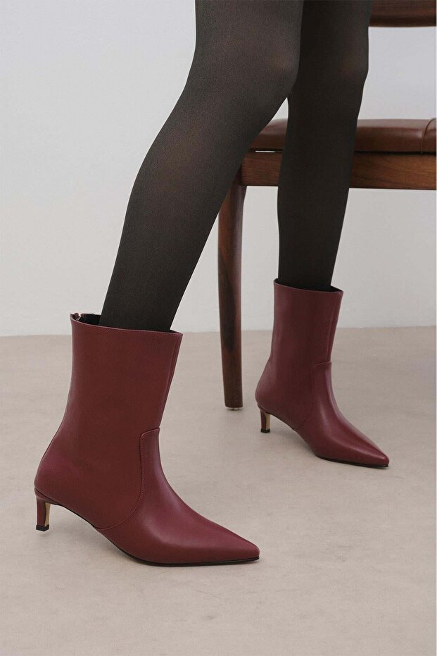 Burgundy Color Women's Thin Heeled Boots