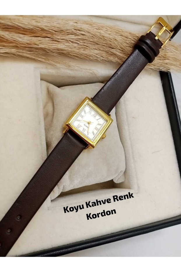 Retro Minimal Women's Wristwatch - Dark Brown Color Strap - Gold Color Case - Square Roman Numerals