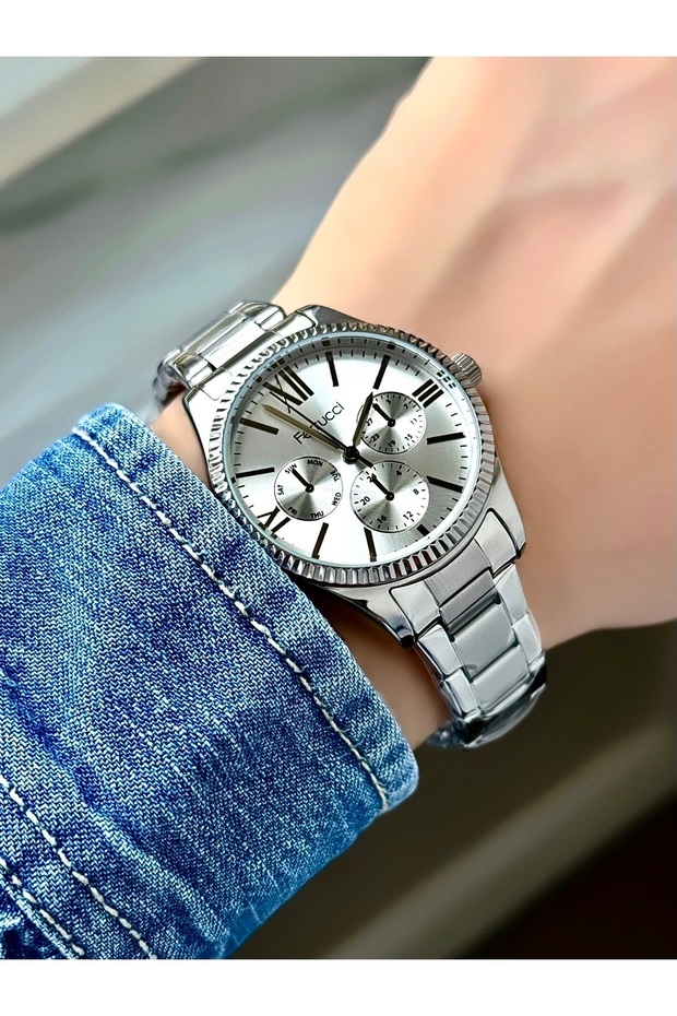 Women's Metal Strap Wristwatch
