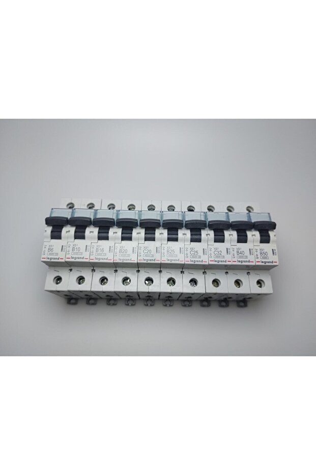 مرحلة واحدة 1x16a B نوع الصمامات التلقائية 4,5ka 403204
