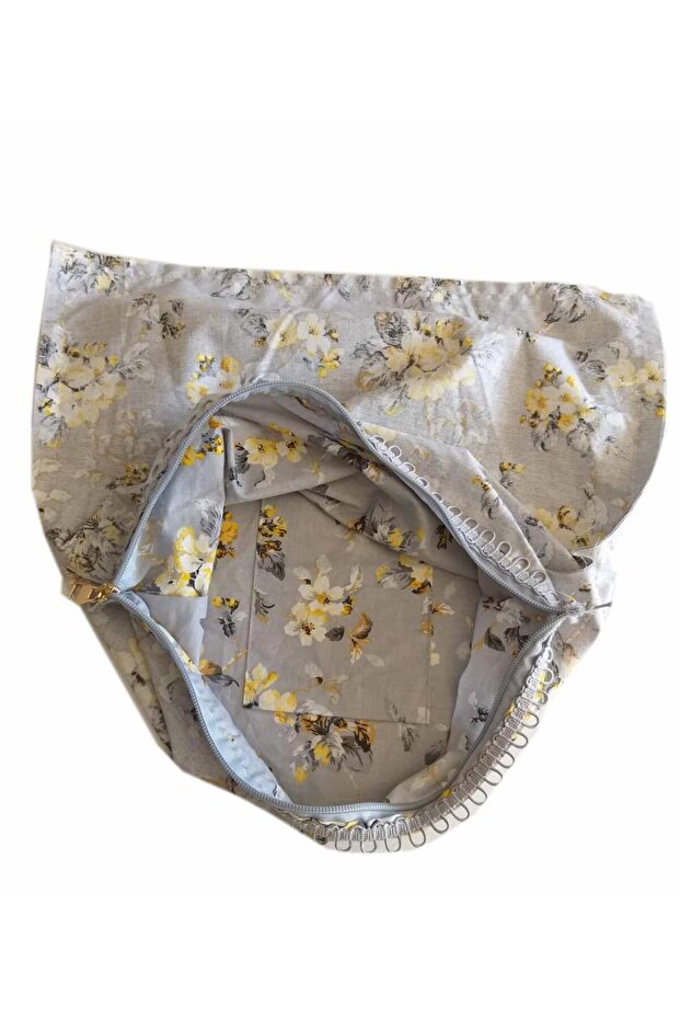 28X28 cm Sewn Zippered Lining with Gray Floor Flowers