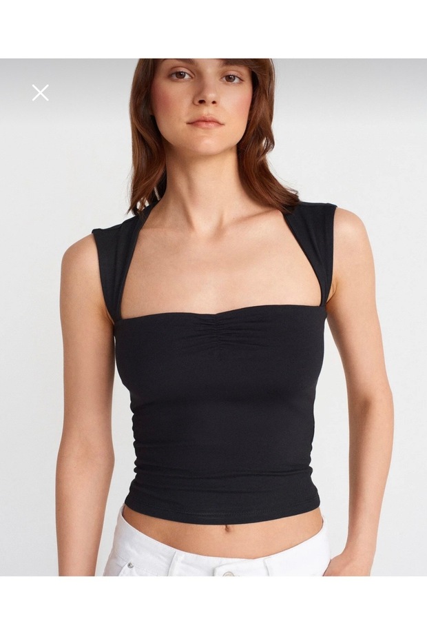 Arkadan bağlamalı crop - 2