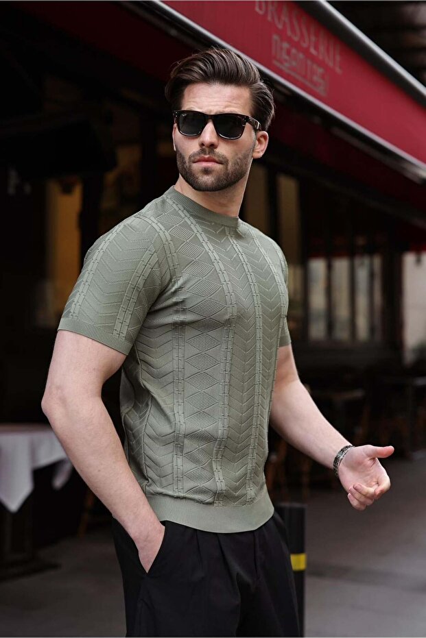 Khaki Crew Neck Slim Fit Knitwear Men's T-Shirt E7466