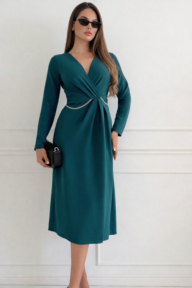 Cross-neck waist chain detailed dress